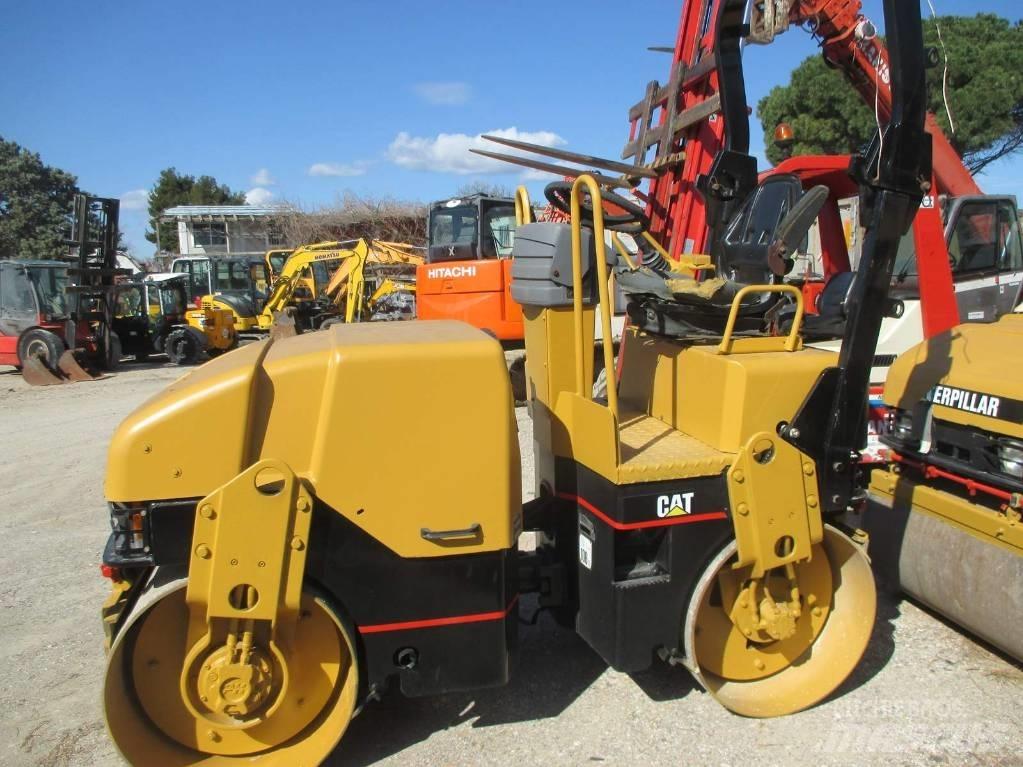 CAT CB 214 E Οδοστρωτήρες διπλού κυλίνδρου