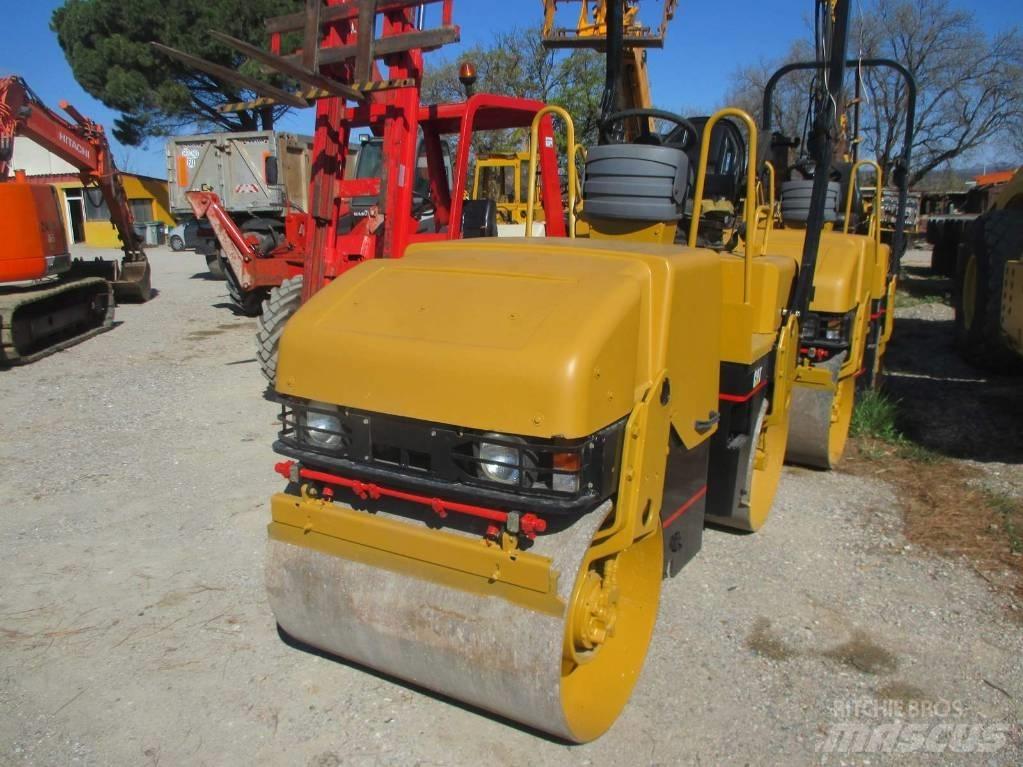 CAT CB 214 E Οδοστρωτήρες διπλού κυλίνδρου
