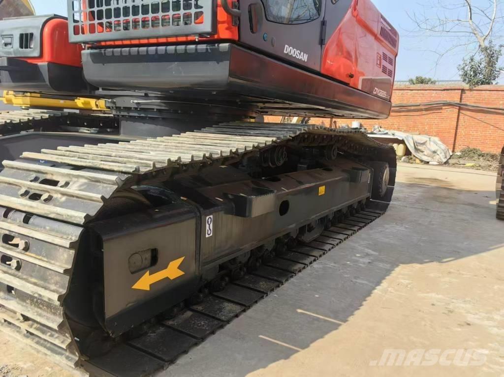 Doosan DX225LC-9C Εκσκαφείς με ερπύστριες