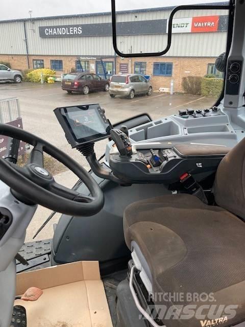 Valtra T 254 V Τρακτέρ