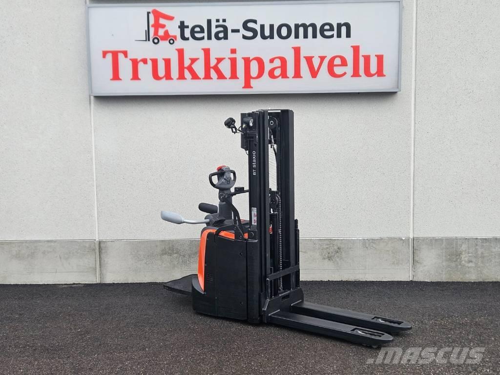 Toyota SPE120 L Ηλεκτρικά παλετοφόρα με ιστό