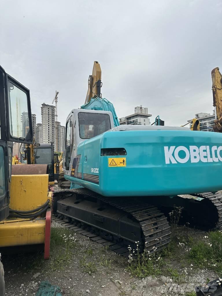 Kobelco SK 200 Εκσκαφείς με ερπύστριες