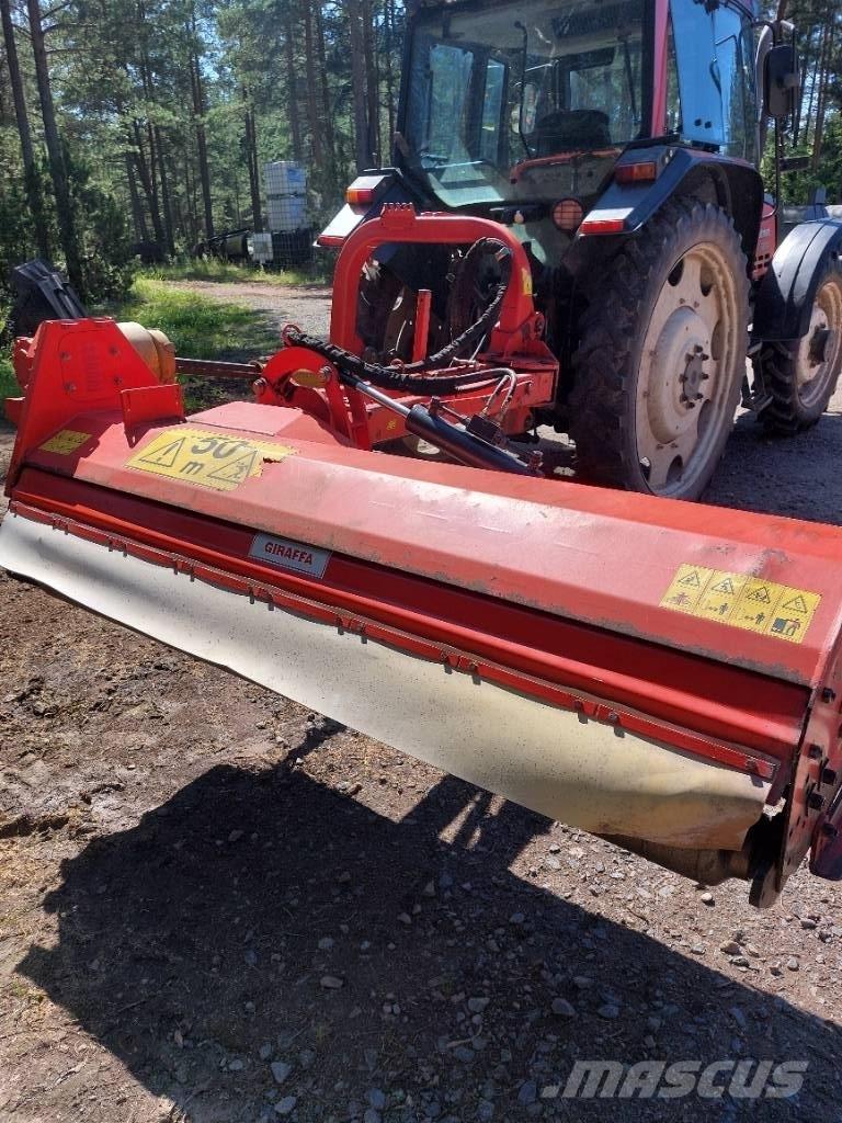 Maschio Giraffa 210 Χορτοκοπτικά και κορυφολόγοι βοσκοτόπων