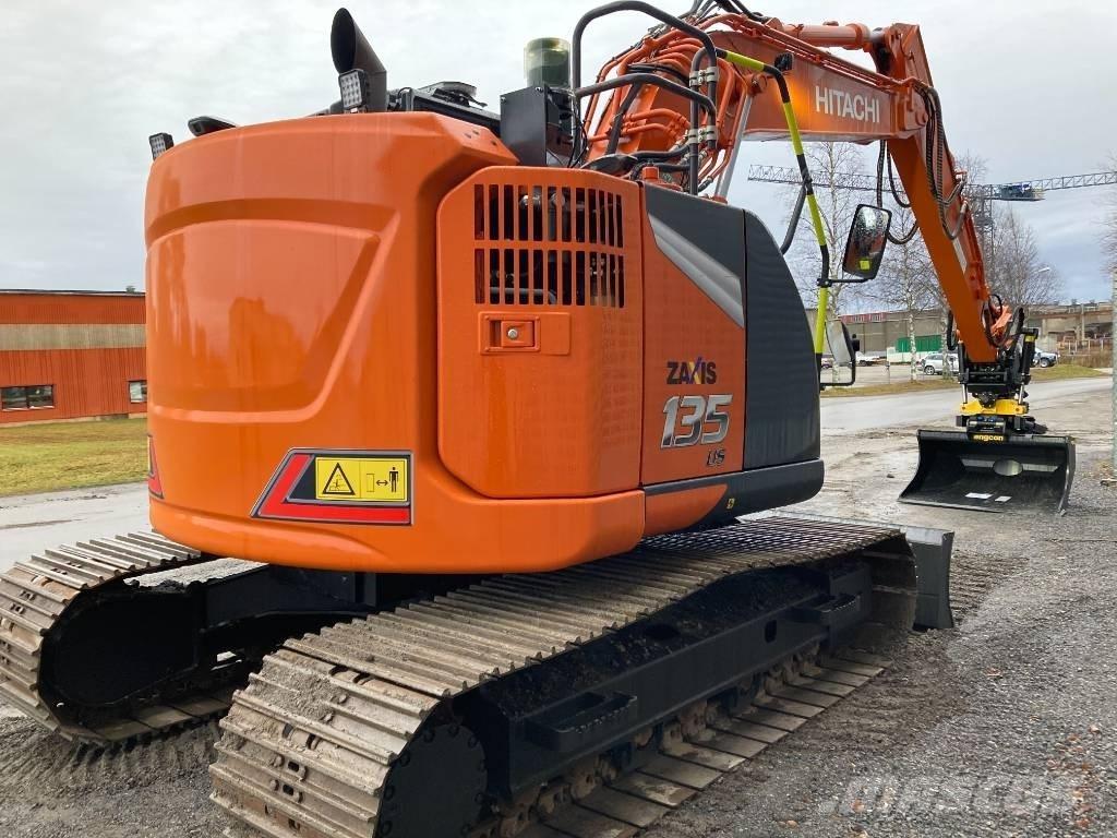 Hitachi ZX 135 US-7 Εκσκαφείς με ερπύστριες