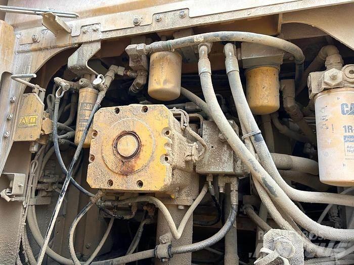 CAT 374 LME Ειδικοί εκσκαφείς