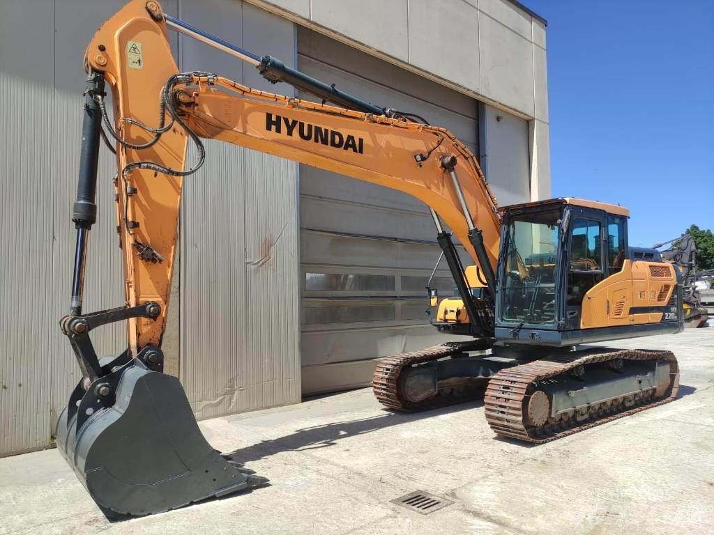 Hyundai HX 220 Εκσκαφείς με ερπύστριες