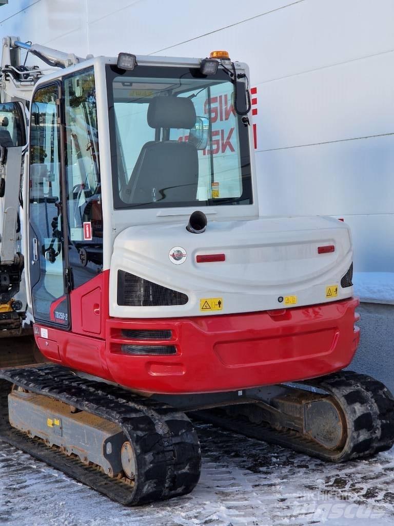 Takeuchi TB 250 Εκσκαφάκι (διαβολάκι) < 7t