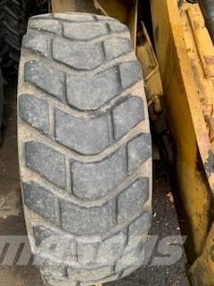 CAT 910 Φορτωτές με λάστιχα (Τροχοφόροι)