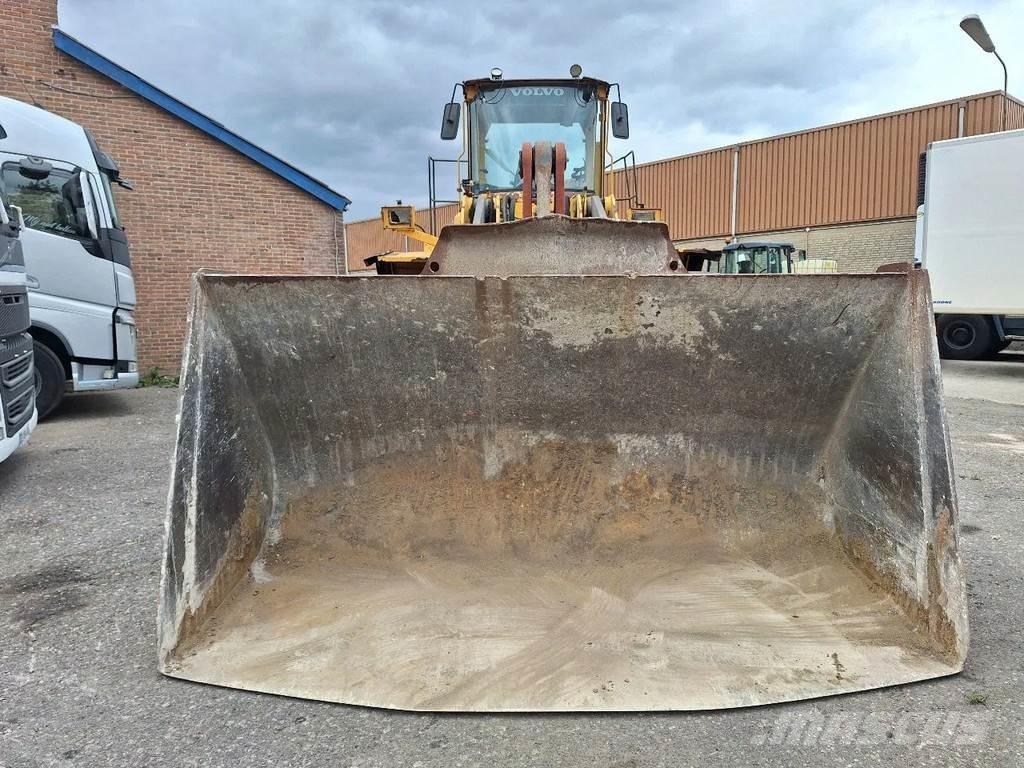 Volvo L220D Φορτωτές με λάστιχα (Τροχοφόροι)