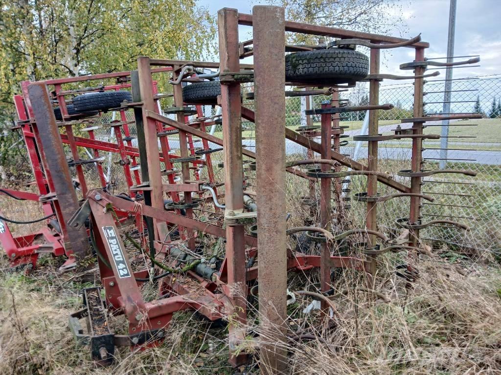 Patu 42 Σβάρνες