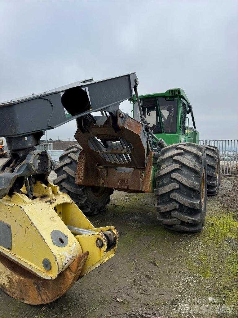 John Deere 748 Μετατοπιστές