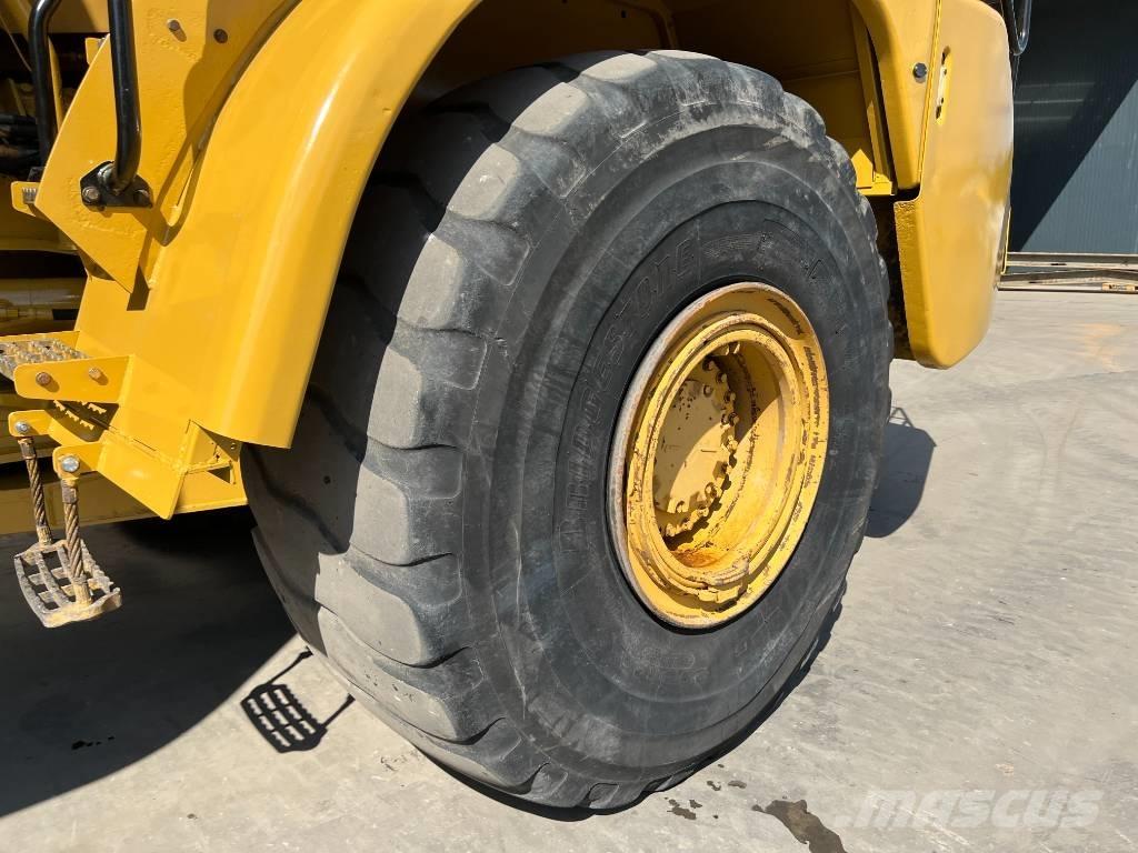 CAT 740 Water Truck Βυτία νερού