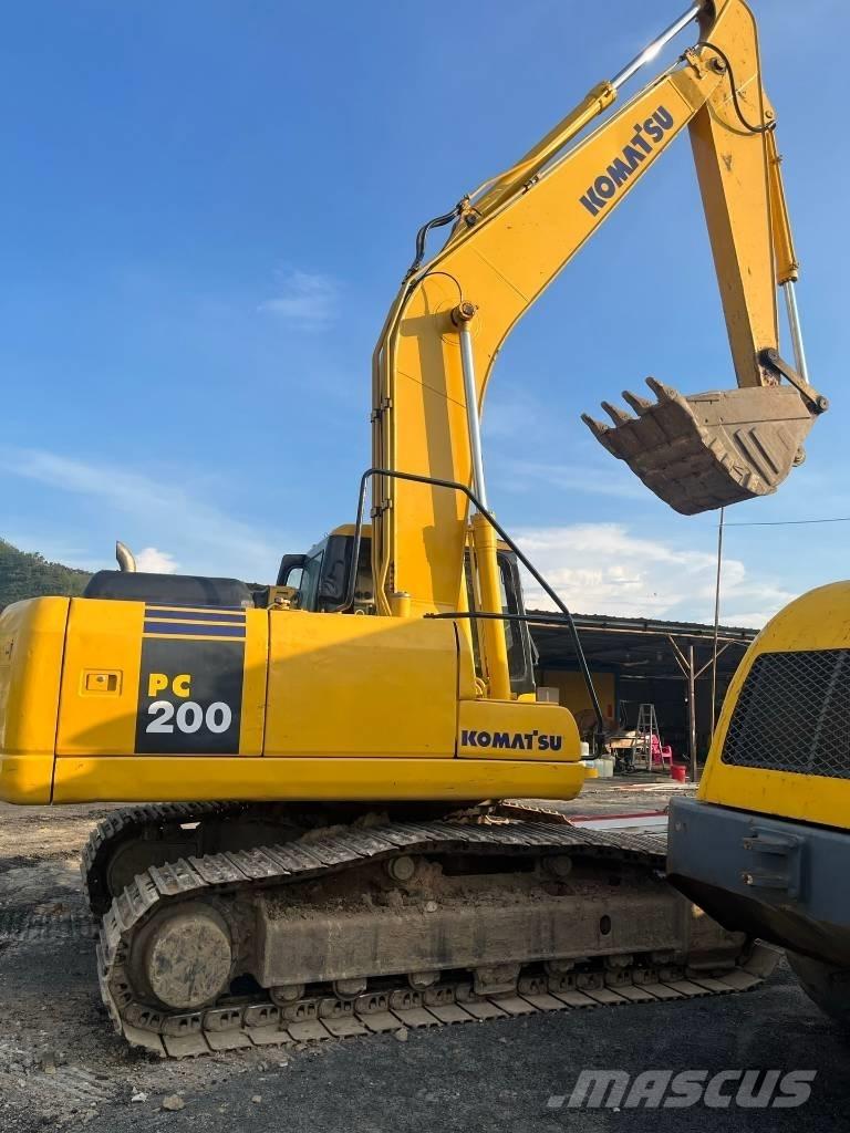 Komatsu PC 200-7 Εκσκαφείς με ερπύστριες