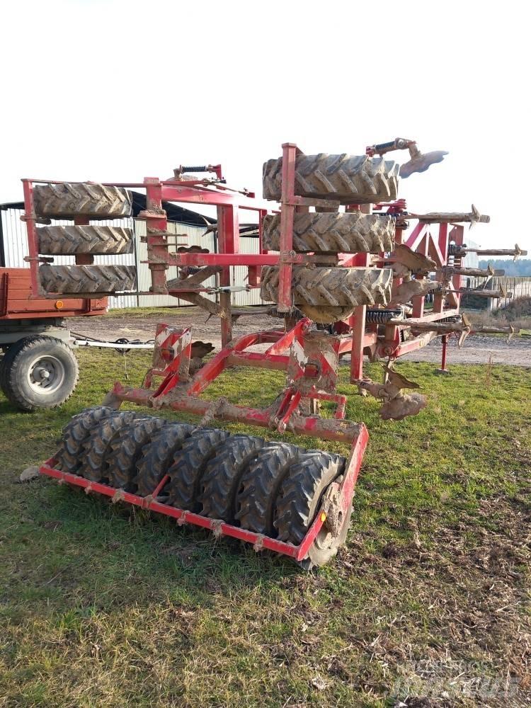 Horsch Tiger 4 AS Υπεδάφια άροτρα