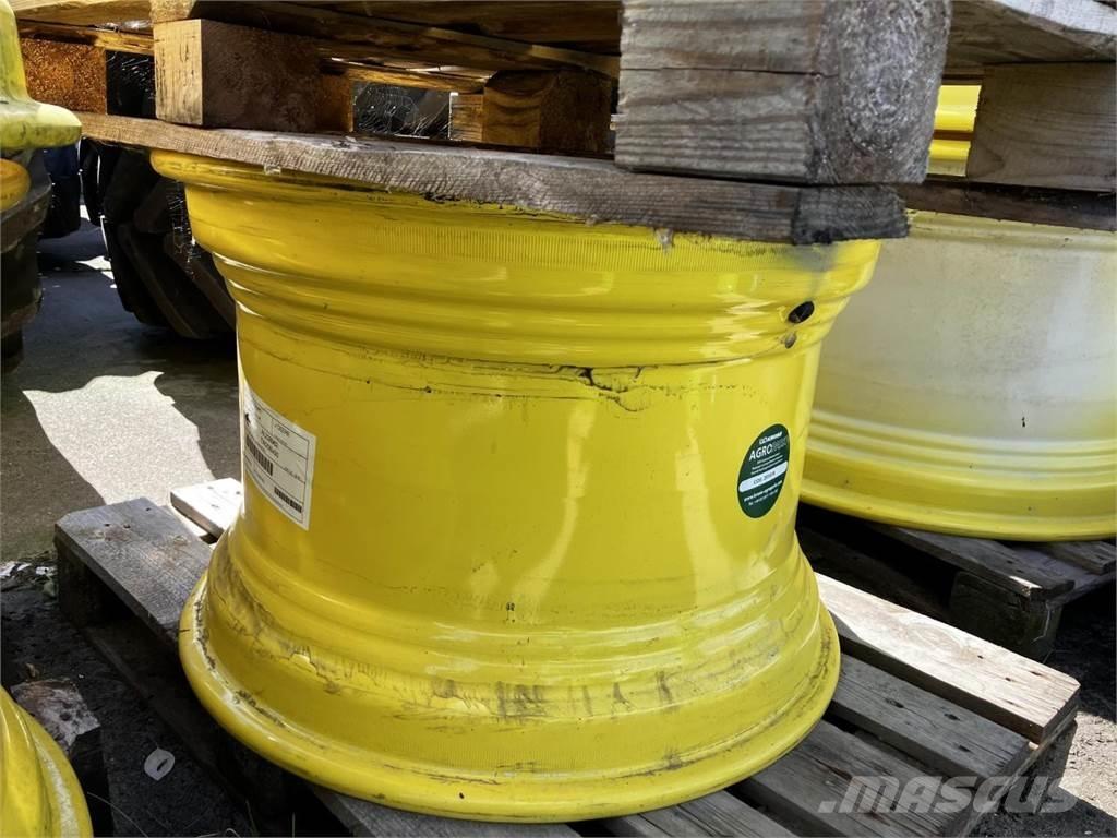 John Deere 20x30 Ελαστικά και ζάντες