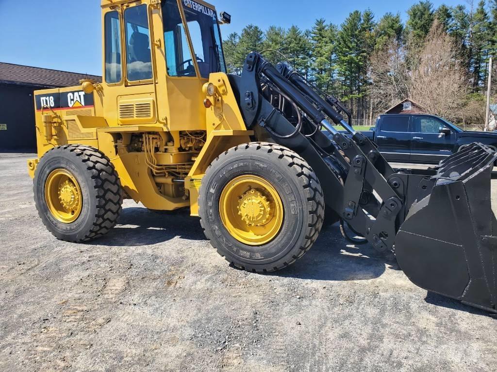 CAT IT18 Φορτωτές με λάστιχα (Τροχοφόροι)
