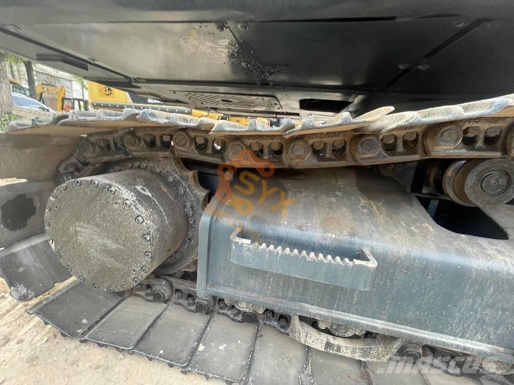 Hyundai Robex 220 Εκσκαφείς με ερπύστριες