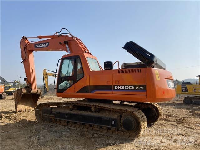 Doosan DH300 Εκσκαφείς με ερπύστριες