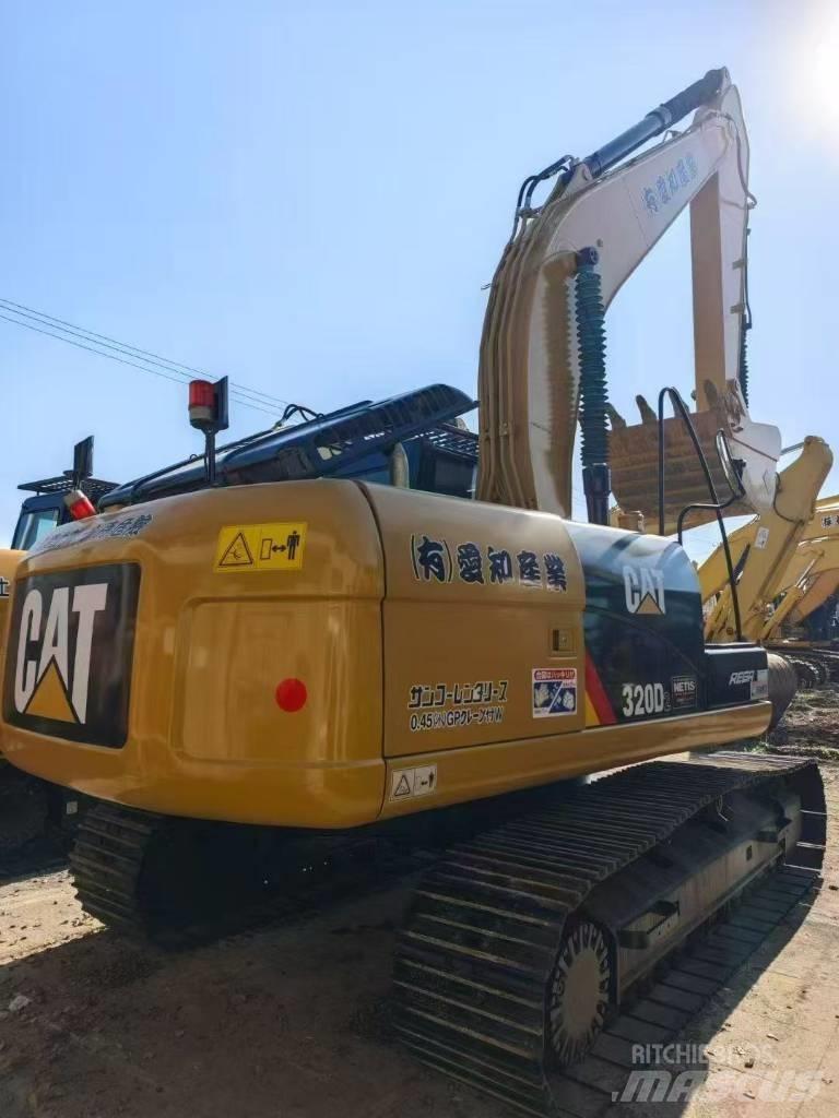 CAT 320 D Εκσκαφείς με ερπύστριες
