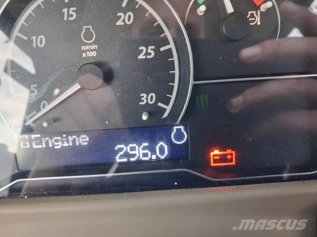 John Deere 4066 R Τρακτέρ