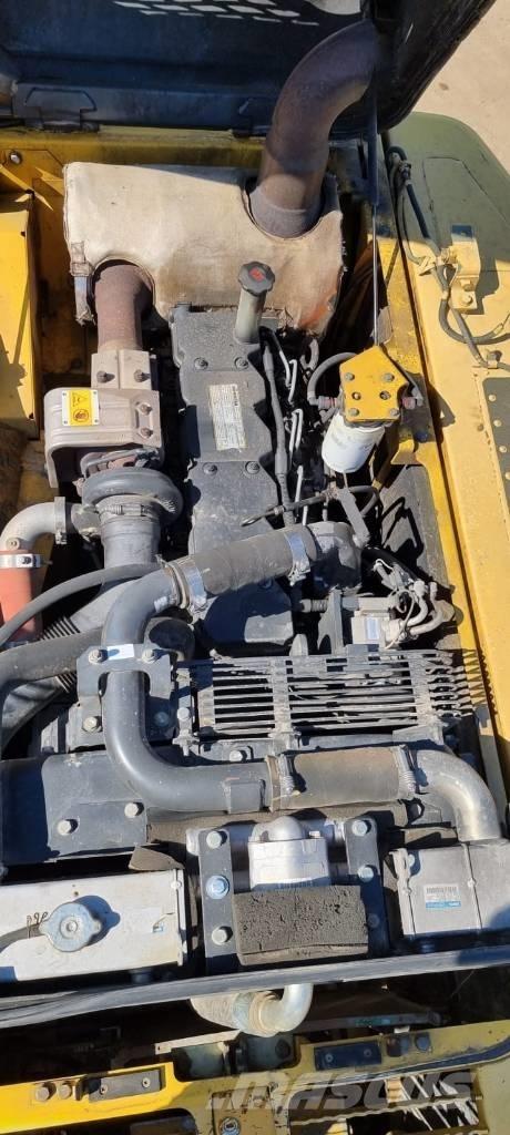 Komatsu PC 210-8 Εκσκαφείς με ερπύστριες
