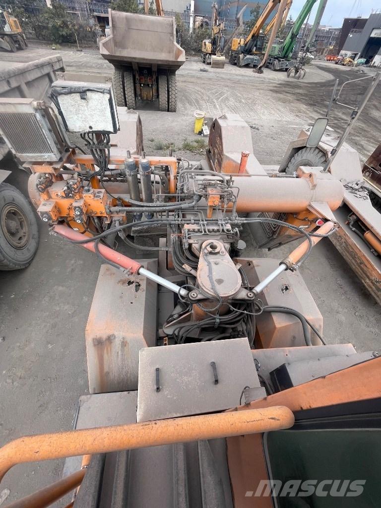 Kamag heavy carrier Πετρελαιοκίνητα Κλαρκ