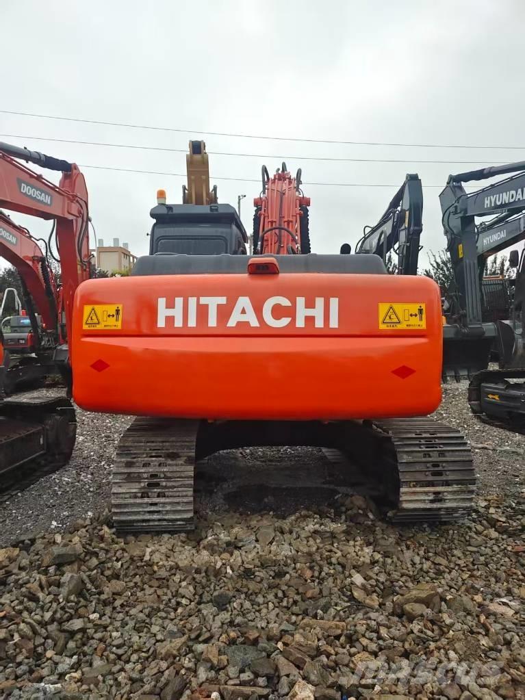Hitachi ZX 200 Εκσκαφείς με ερπύστριες