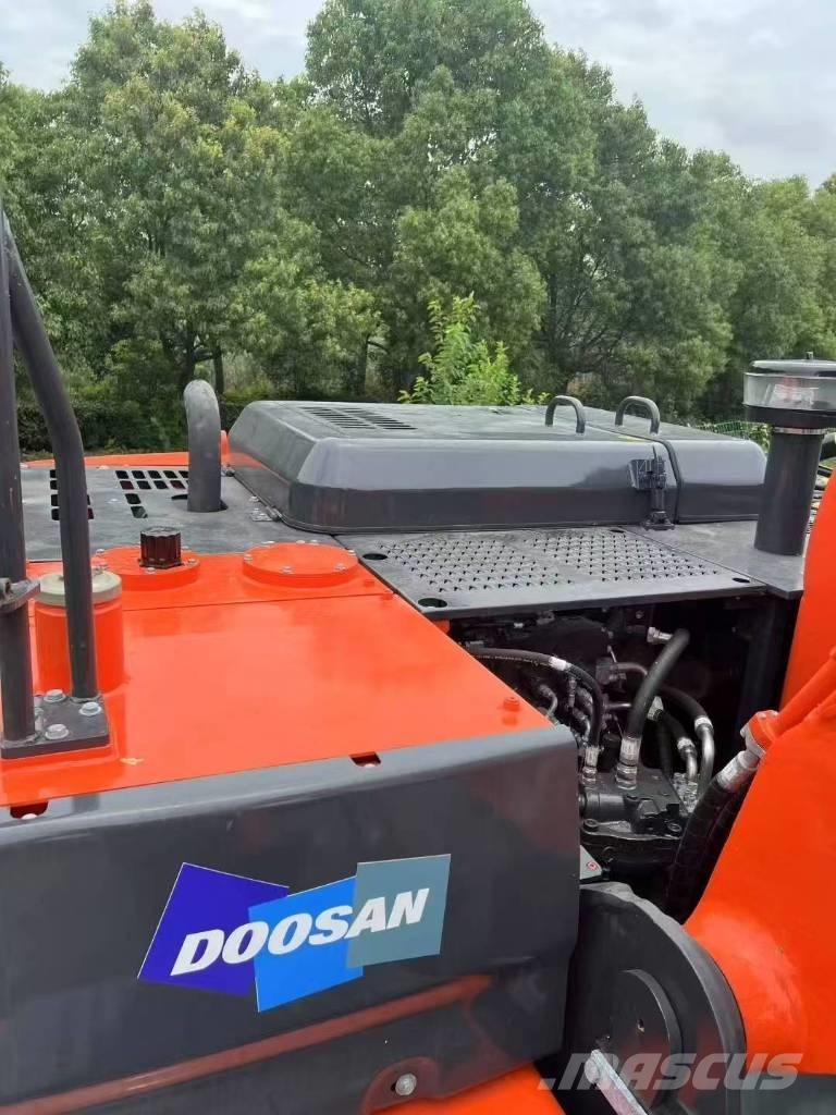 Doosan DX 225LC-9C Εκσκαφείς με ερπύστριες