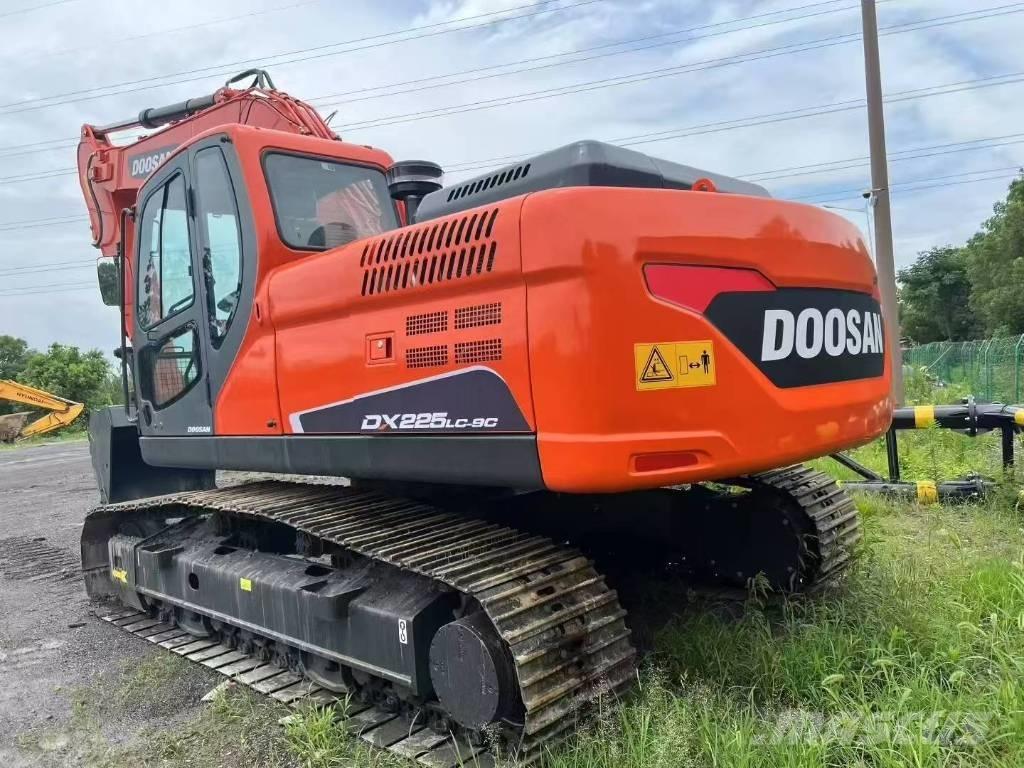Doosan DX 225LC-9C Εκσκαφείς με ερπύστριες