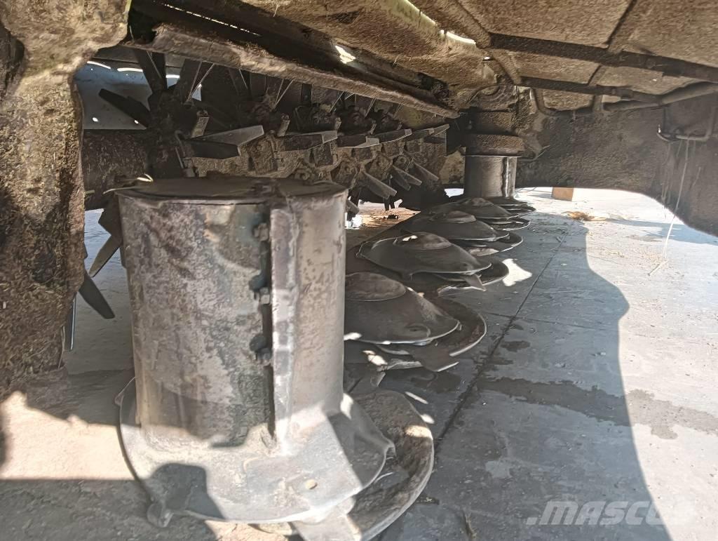 CLAAS Disco 2700 C Χορτοκοπτικά-διαμορφωτές