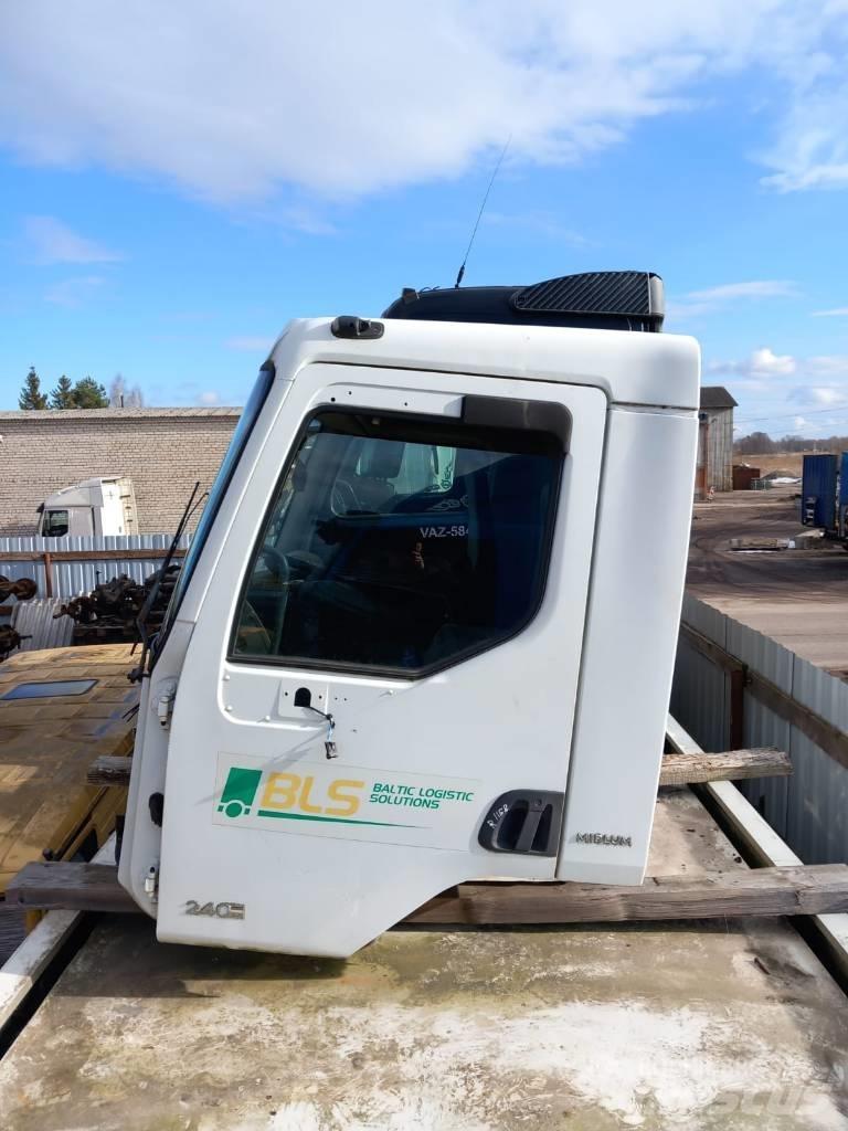Renault Midlum 240 Καμπίνες και εσωτερικό