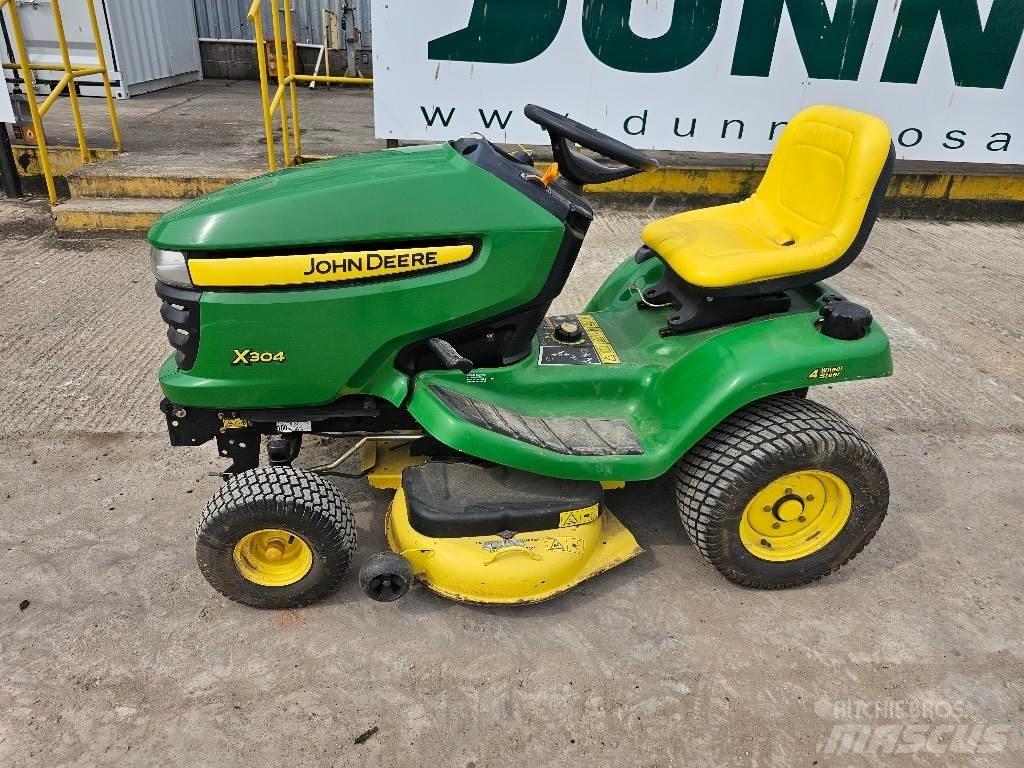 John Deere X 304 Χορτοκοπτικά με καθιστό χειριστή