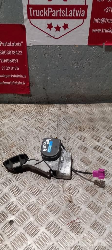MAN TGA   81259706100 Καμπίνες και εσωτερικό