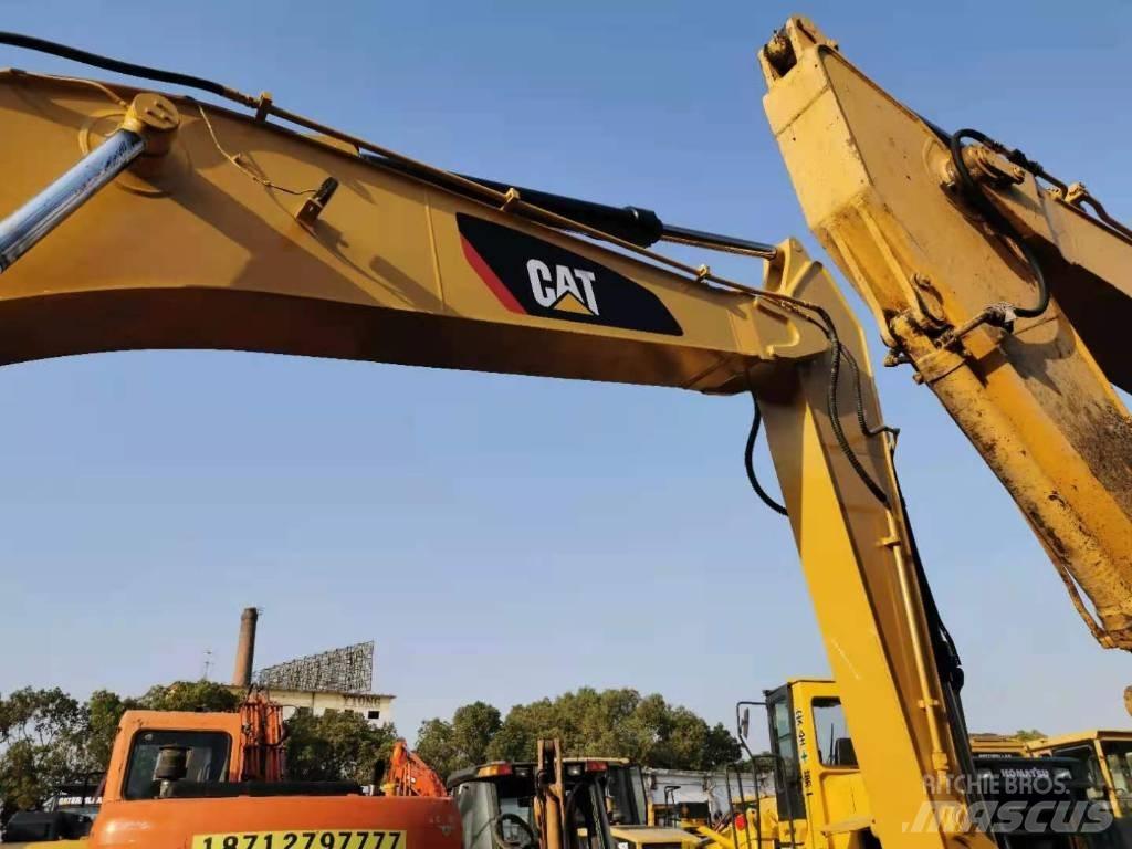 CAT 330 D Εκσκαφείς με ερπύστριες