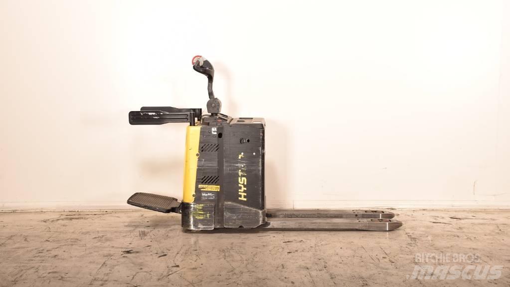 Hyster P 2.0 S Χειροκίνητο περονοφόρο ανυψωτικό με πλατφόρμα