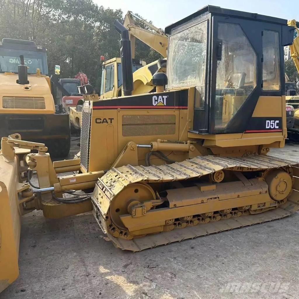 CAT D 5 C Μπουλντόζες με ερπύστριες