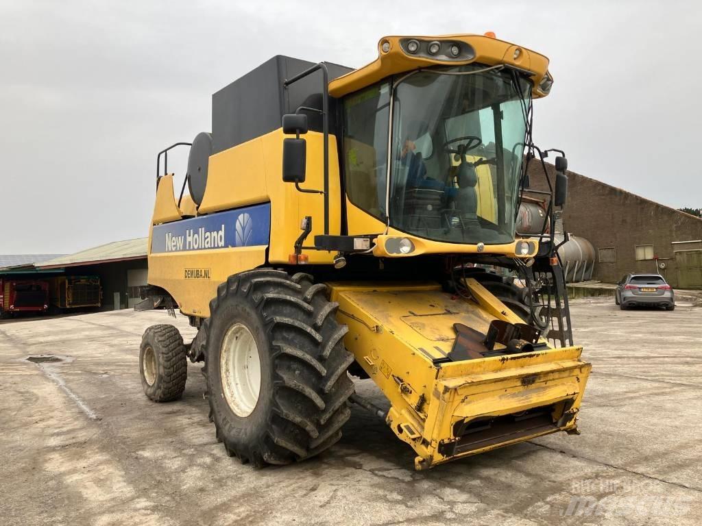 New Holland CS 6080 Θεριζοαλωνιστικές μηχανές