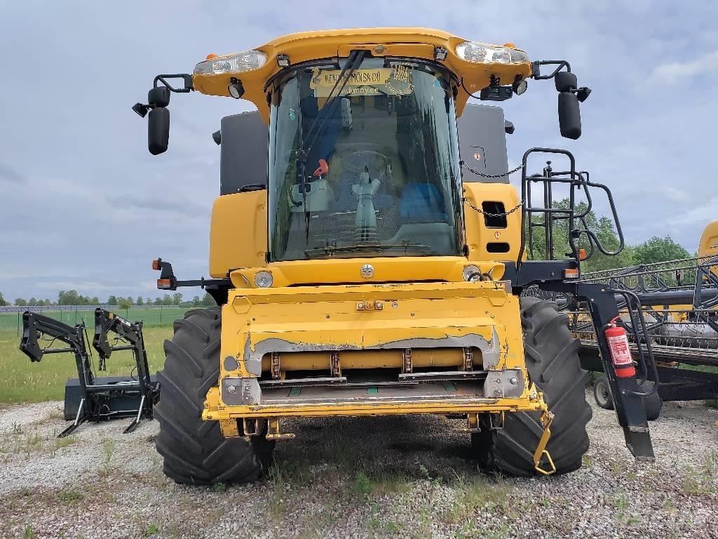 New Holland CX 8070 Θεριζοαλωνιστικές μηχανές