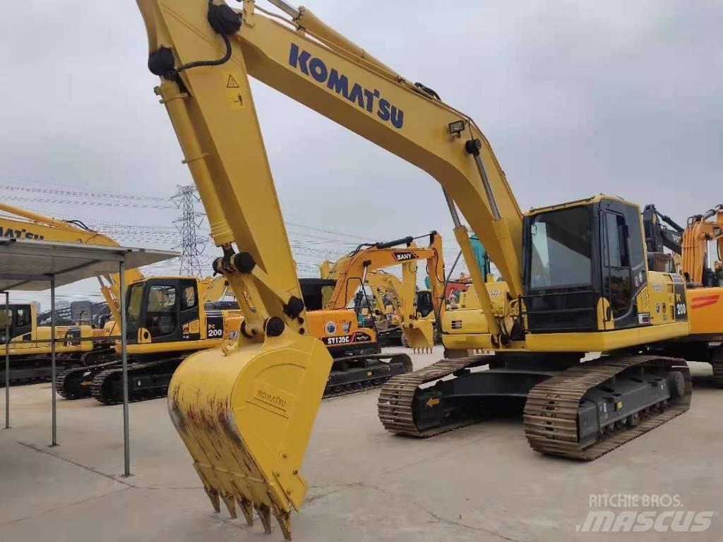 Komatsu PC 200 Εκσκαφείς με ερπύστριες