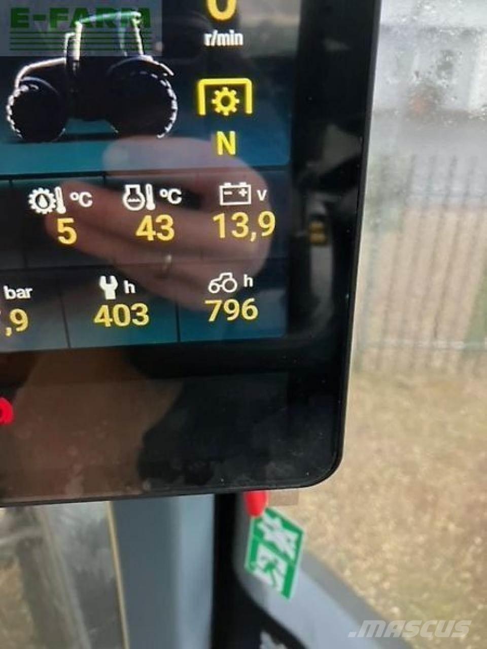 Valtra q305 Τρακτέρ