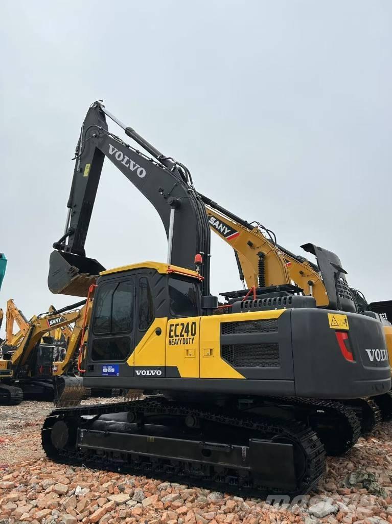 Volvo EC 240 Εκσκαφείς με ερπύστριες