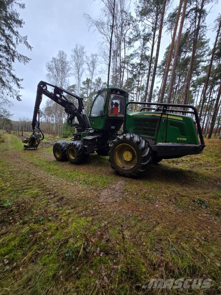 John Deere 1170 E Θεριζοαλωνιστικές μηχανές