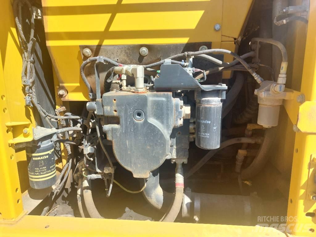 Komatsu PC240LC-10 Εκσκαφείς με ερπύστριες