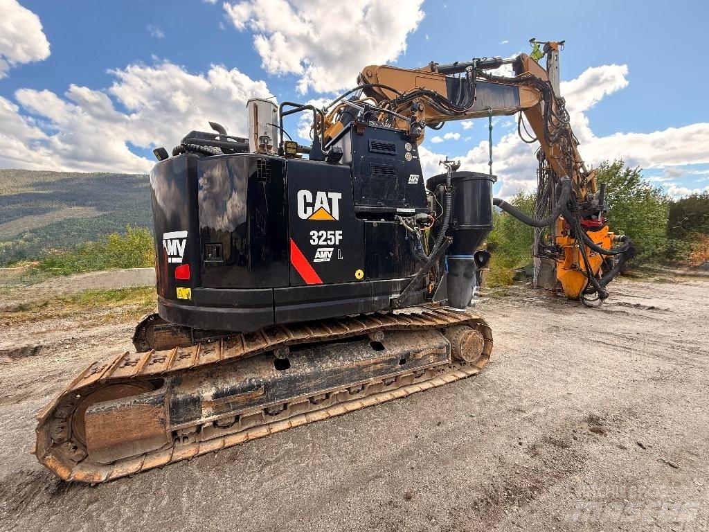 CAT 325 FL CR Ειδικοί εκσκαφείς