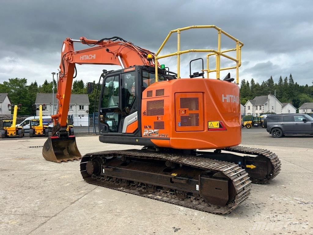 Hitachi ZX225 USLC-7 Εκσκαφείς με ερπύστριες