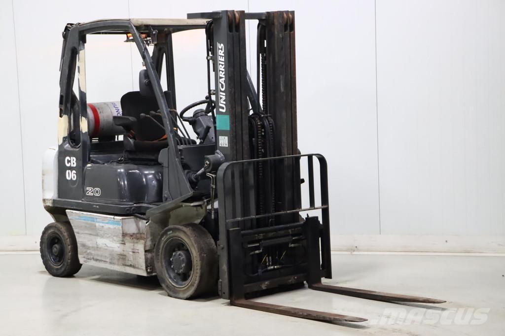 Nissan U1D2A20LQ Περονοφόρα ανυψωτικά κλαρκ με φυσικό αέριο LPG