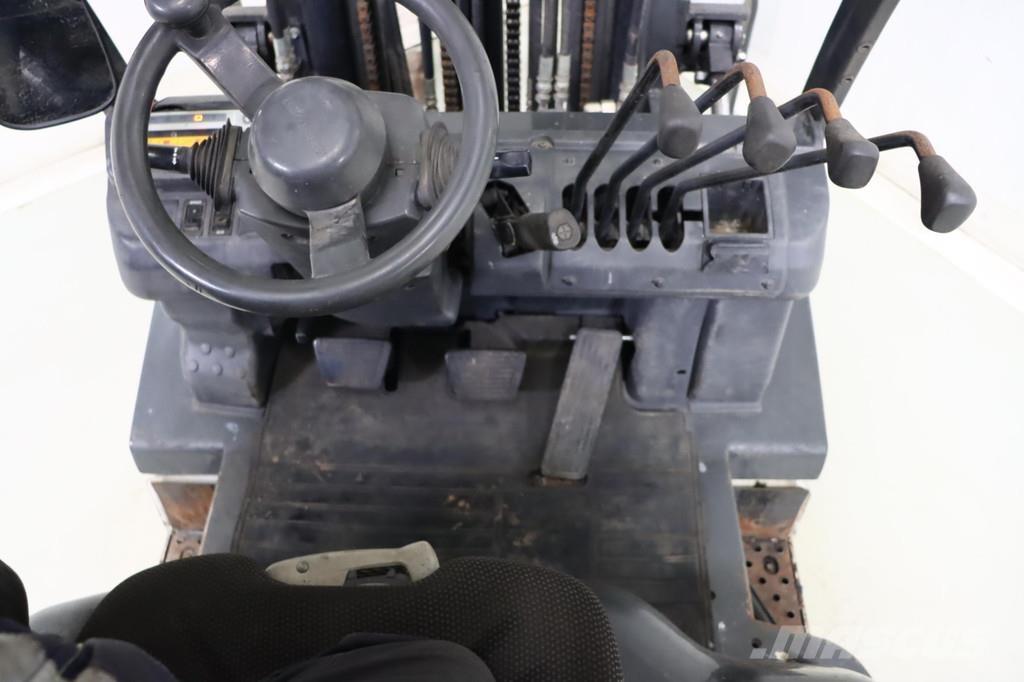 Nissan U1D2A20LQ Περονοφόρα ανυψωτικά κλαρκ με φυσικό αέριο LPG