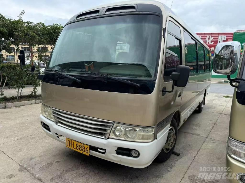 Toyota Coaster Μίνι λεωφορεία