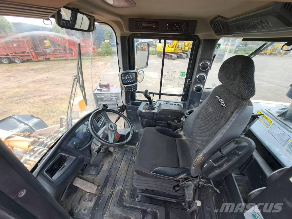 Hyundai HL940 Φορτωτές με λάστιχα (Τροχοφόροι)