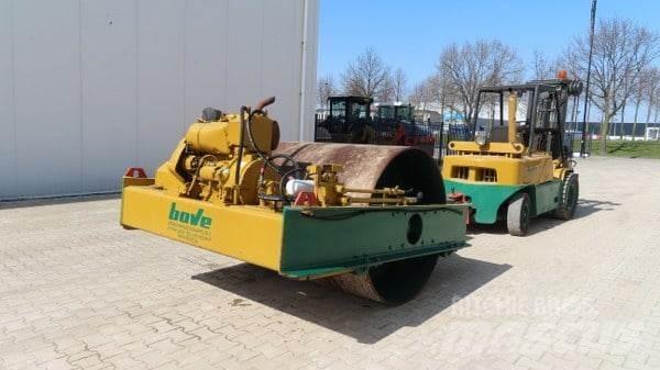 Vibromax W 501 Ρυμουλκούμενοι οδοστρωτήρες με δόνηση